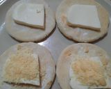 Foto del paso 3 de la receta: Mini Pan Pita con quesos