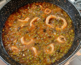 Foto del paso 3 de la receta: Guisantes con anillas de calamar