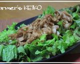 A picture of step 3 of Pork Belly Salad with Onion Dressing.