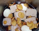 A picture of step 5 of Tender Stewed Pork Belly Chunks.