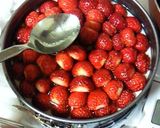 A picture of step 13 of Authentic No-Bake Cheesecake With Strawberries.