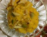 A picture of step 5 of Moong dal halwa.