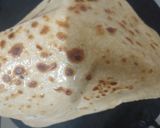 अजवाइन वाला गेहूं के आटे का तिकोना पराठा (Ajwain wala gehu ke aate ka tikona paratha Hindi) रेसिपी चरण 5 फोटो