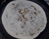 वेज आलू पराठा (veg aloo paratha recipe in marathi) रेसिपी स्टेप 4 फोटो 
