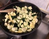 Une image de l'étape 7 de Poêlée de courgettes et panais au bouillon de butternut.