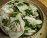 A picture of step 7 of Wonton soup.