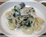 A picture of step 6 of Tuna and Shimeji Mushroom Cream Pasta.