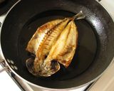 A picture of step 1 of Butterflied and Dried Horse-mackerel and King Oyster Pasta.