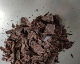 A picture of step 2 of Murmure chocolate chikki.