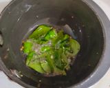 A picture of step 3 of Green Peas idli.