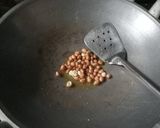 Foto langkah ke 2 dari resep Penyet terong sambel kacang.