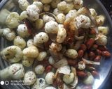 A picture of step 4 of Crunchy chatpata makhana.