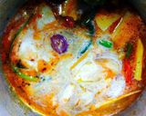 A picture of step 1 of Quick Spicy Seafood Noodles :).