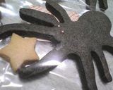 A picture of step 12 of Jack Cookies for Halloween with Black Sesame.