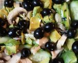 A picture of step 3 of No Tomato Salad.