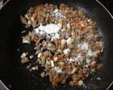 A picture of step 3 of Easy Ketchup Meat Sauce Pasta.