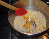 A picture of step 5 of Kufteh bozbash (stuffed meatball).