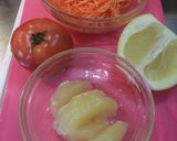 A picture of step 3 of Carrot Salad with Grapefruit and Tomato.