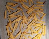 Foto del paso 5 de la receta: Patatas estilo fritas pero al horno