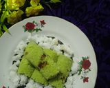 Foto langkah ke 4 dari resep Kue Putu Daun Pisang.