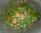 Foto langkah ke 3 dari resep Tumis Kangkung Belacan & Udang.