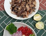 Foto langkah ke 3 dari resep Tongkol suwir kemangi.