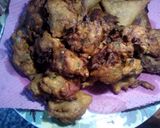 A picture of step 7 of Piyaz Tamatar Pakora.