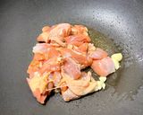 小黃瓜炒雞腿肉的食譜步驟3照片