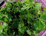 Hình bước làm 2 của món Cá cơm nấu canh chua thập cẩm