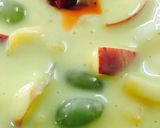 A picture of step 1 of Custard fruit salad.