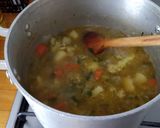 A picture of step 8 of Saffron Soup.