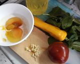 Omlet (jajka sadzone) ze szpinakiem i pomidorami krok przepisu 1 zdjęcie