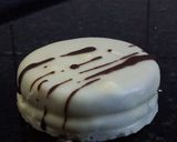 Foto del paso 6 de la receta: Alfajor tipo oreo bañados