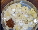 A picture of step 2 of Aloo Karanji.