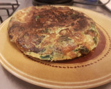 Foto del paso 5 de la receta: Tortilla de espinaca y cebolla