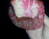 Love strawberry cakes recipe step 3 photo