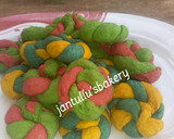 A picture of step 12 of Colourful twisted cookies.