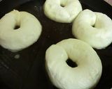 A picture of step 10 of Basic Plain Bagels.