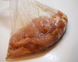 A picture of step 2 of Mentsuyu-seasoned Chicken Tempura.