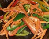 Foto del paso 1 de la receta: Carne con verduras al wok (Chow fan sencillo)