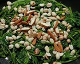 A picture of step 3 of Espinacas a la Catalana.