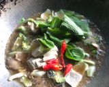 Gambar langkah 5 resipi Bihun Sup Sayur.