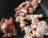 Baconos virslis zöldborsós tészta recept fázis 1 fotója