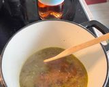 Tejszínes zöldborsmártás recept fázis 2 fotója