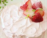 A picture of step 14 of Heart-Shaped Decorated Cake.