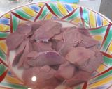 A picture of step 2 of Classic Simmered Chicken Giblets.