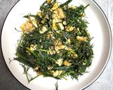 Foto langkah ke 5 dari resep Orak Arik Telur dan Daun Adas.