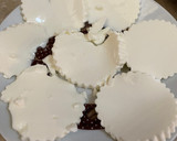 Foto del paso 2 de la receta: Ensalada de tomate, queso fresco y anchoas