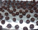 Hình bước làm 1 của món Bánh quy hạt cà phê
