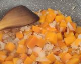 Foto del paso 3 de la receta Garbanzos guisados con crema de calabaza y yakiniku